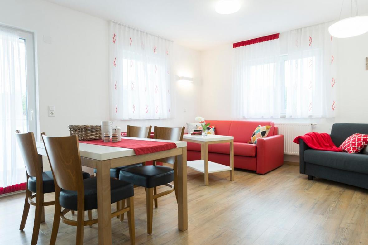 Hofmann'S Apartements & Ferienwohnungen Oberdachstetten Extérieur photo
